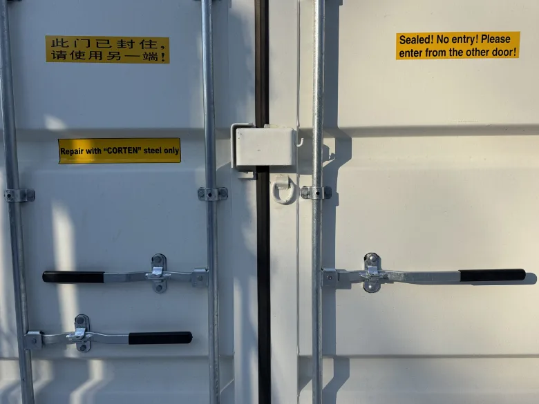 24 x 8 x 9.5 High Cube new shipping storage container - Image 3